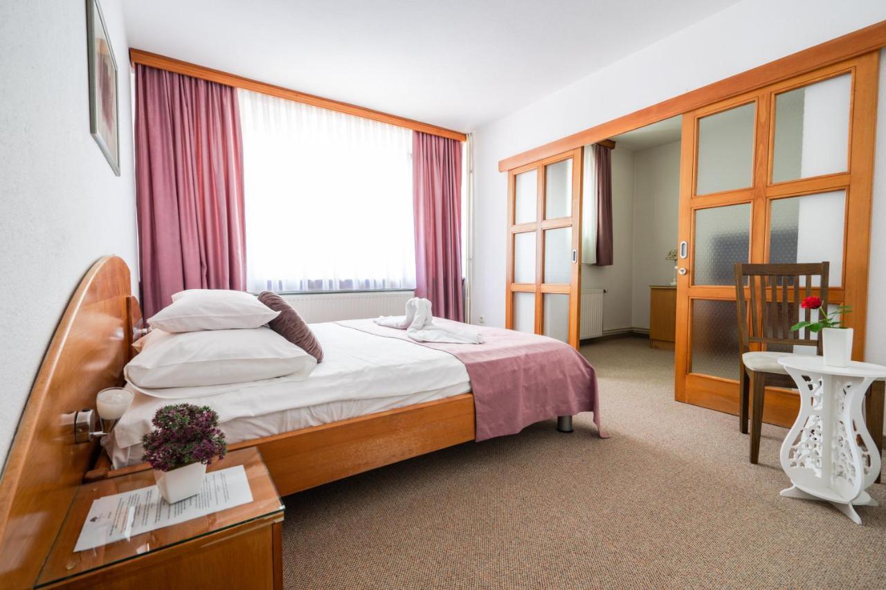 Park Hotel Bihać 外观 照片
